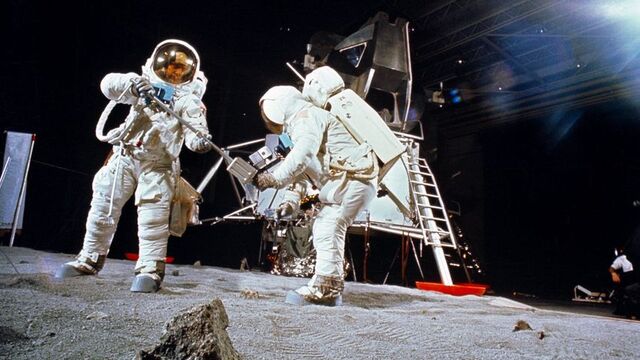 Επεισόδιο 23: Προσελήνωση του Apollo 11